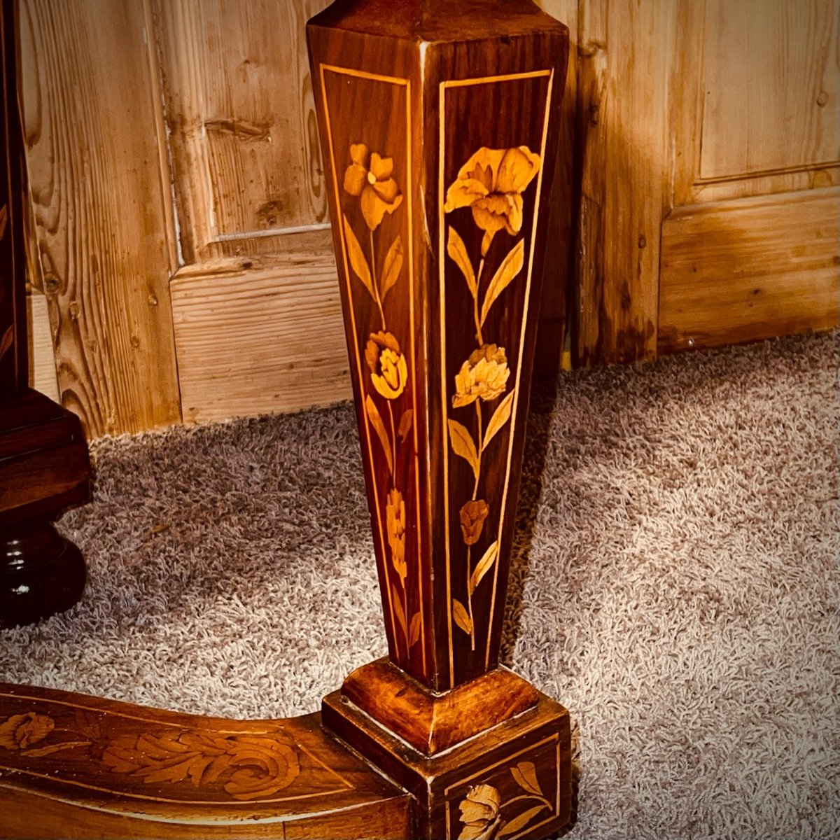 Ceremonial Table Marquetry Flowers, Birds, Dogs And Scrolls-photo-4