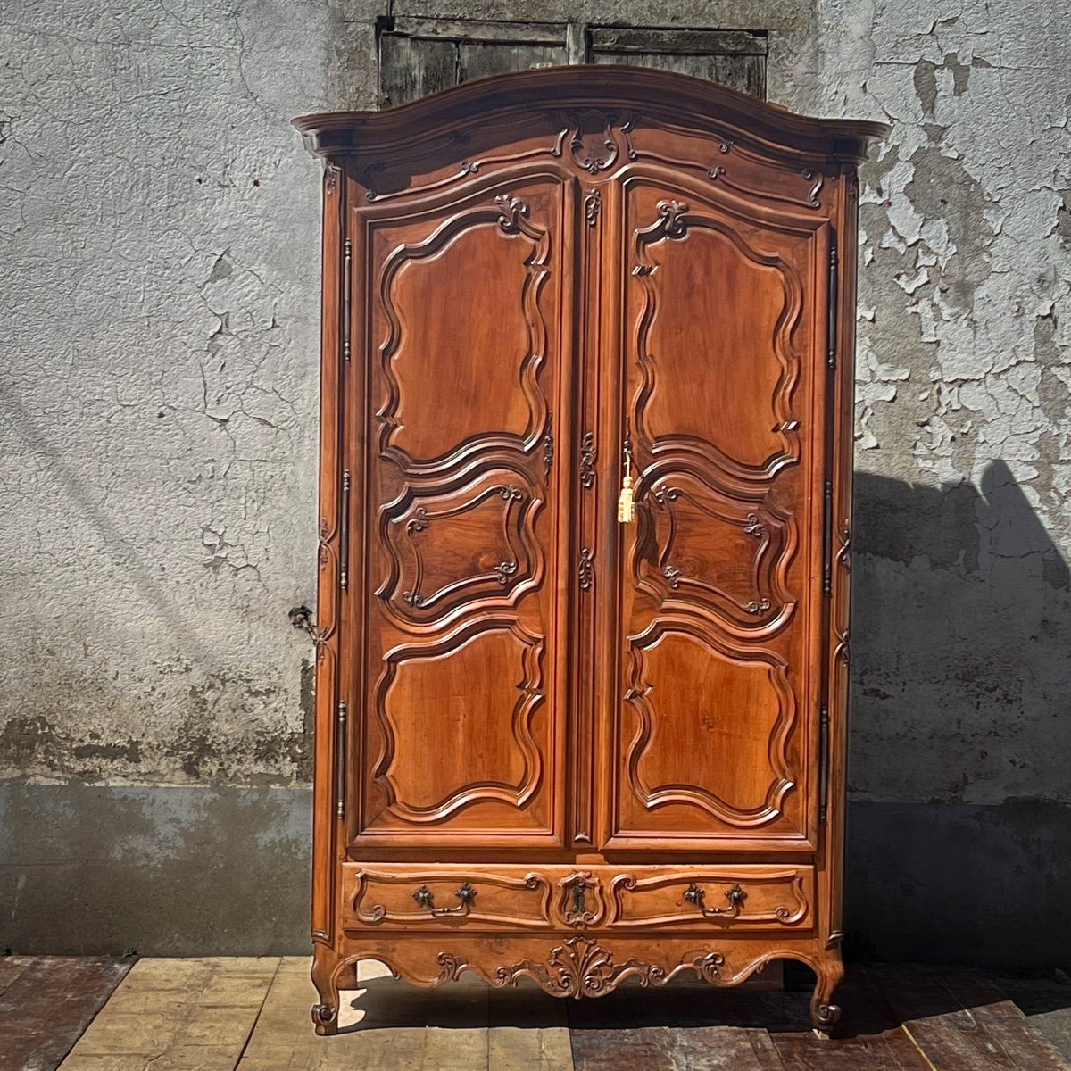 Armoire Noyer 18 ème  Provence Vallée Du Rhône 