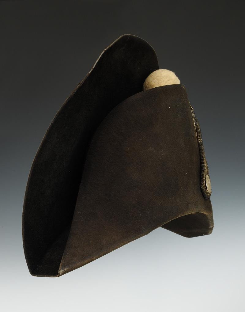 Bicorne Hat Of Officer Of The Bodyguards Of Gentleman Of The Household Of The King, Restoration-photo-1