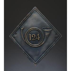 Plaque De Shako De Voltigeurs Du 124ème Régiment d'Infanterie Modèle 1810 Premier Empire. 27683