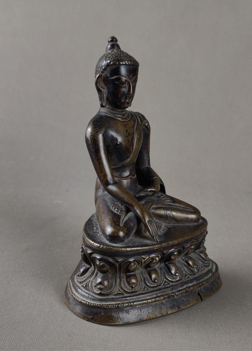 Tibet 17th, Bronze Figure Of Sakyamuni Buddha-photo-3