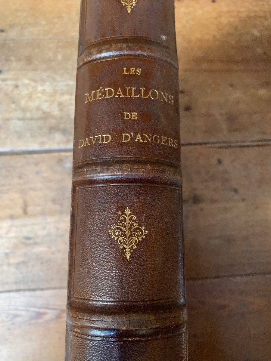 Volume In Folio Les Médaillons De David D’angers 1867-photo-3