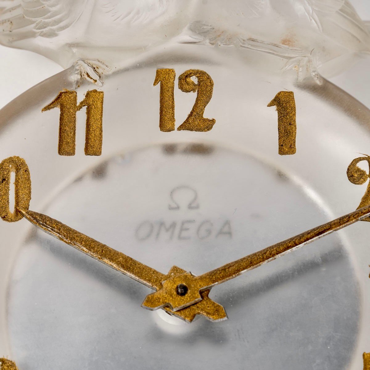 1931 René Lalique - Clock Antoinette Frosted Glass Omega Mechanical Movement-photo-4