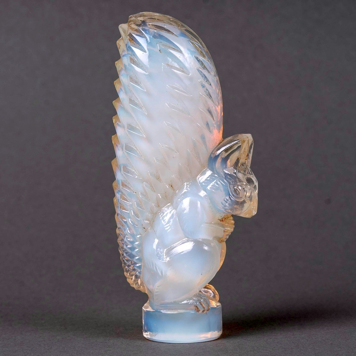 1931 René Lalique - Squirrel Opalescent Glass Stamp-photo-3