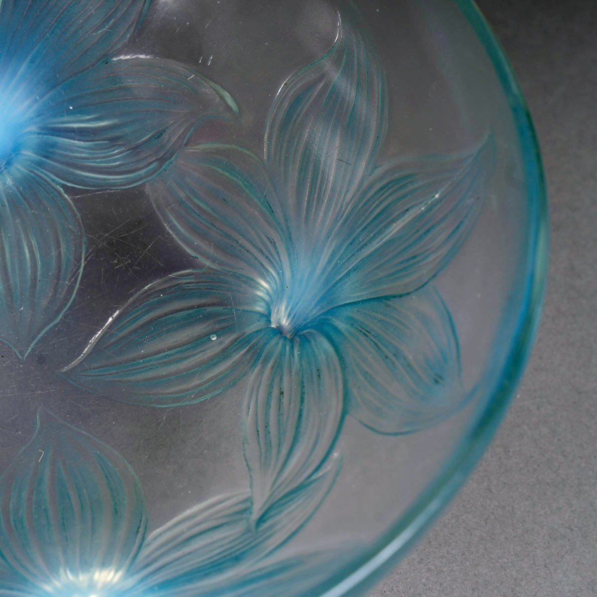 1924 René Lalique - Coupe Lys Verre Opalescent Patiné Bleu-photo-1