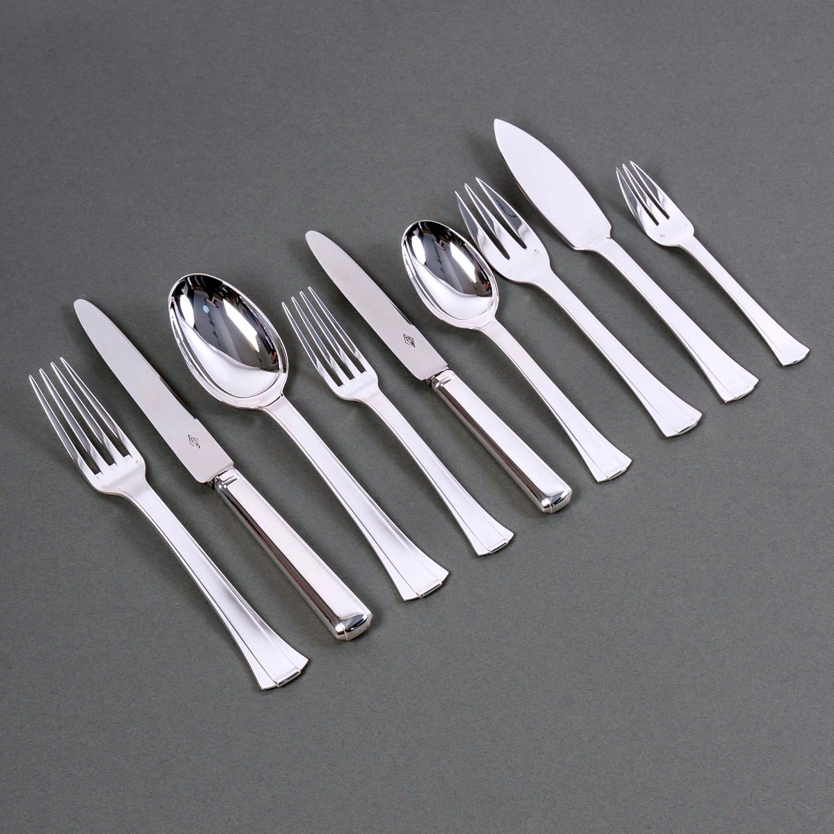 Jean E. Puiforcat - Art Deco Cutlery Flatware Set Dinard Sterling Silver - 147 Pieces