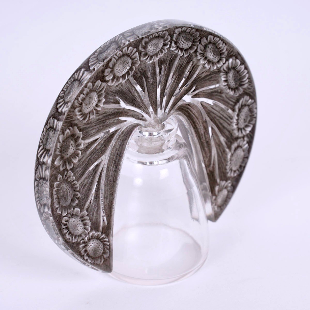 1913 René Lalique - Flacon Pâquerettes Verre Blanc Patiné Gris Pour Roger Et Gallet-photo-2