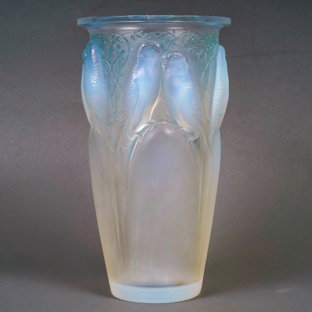 1924 René Lalique - Vase Ceylan Opalescent Glass With Blue Patina