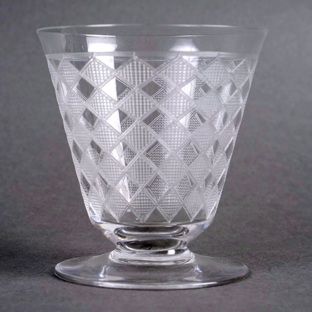 Baccarat - Art Deco Glasses Quiberon Engraved Crystal - 36 Pieces-photo-3