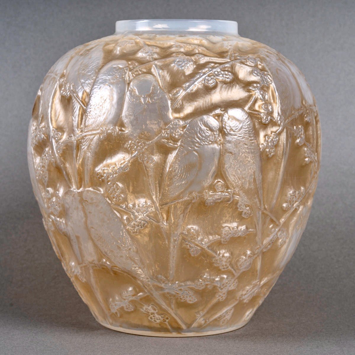 1919 René Lalique - Vase Perruches Parrots Cased Opalescent Glass With Sepia Patina