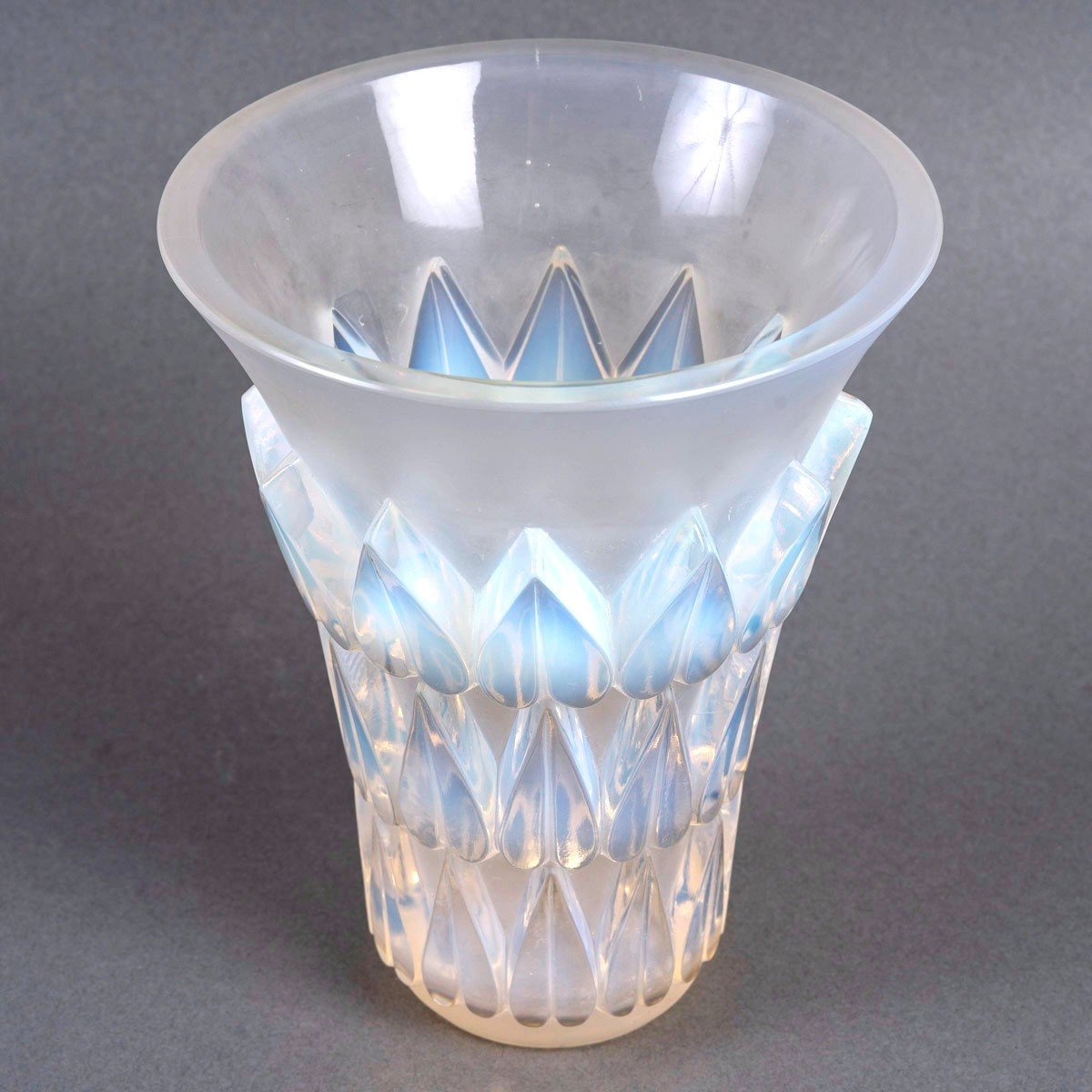 1934 René Lalique - Vase Feuilles Leaves Opalescent Glass -photo-2