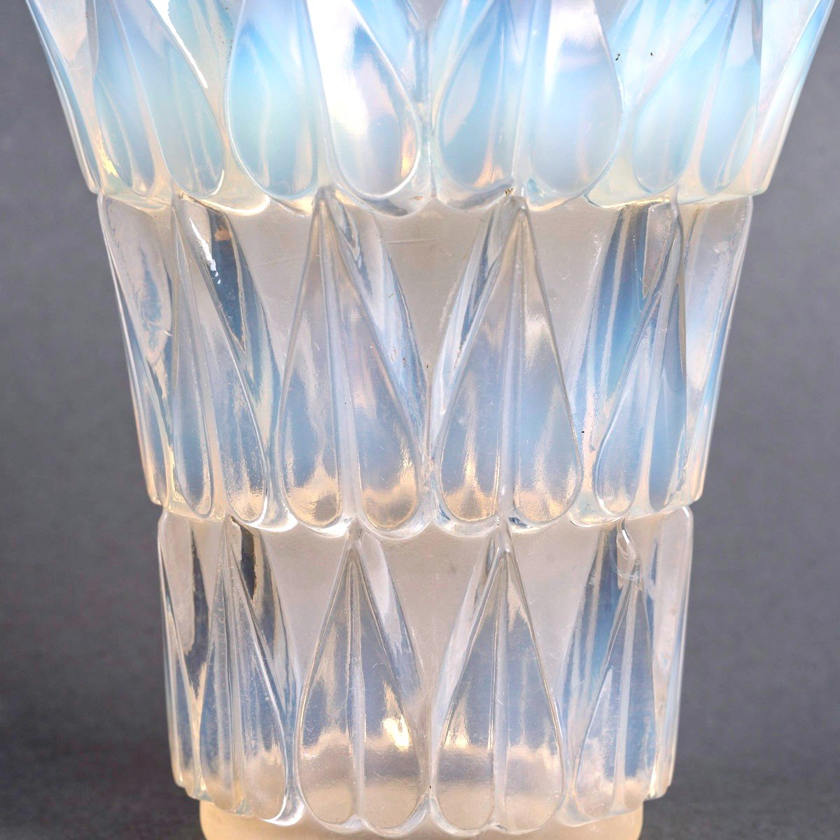 1934 René Lalique - Vase Feuilles Leaves Opalescent Glass -photo-3