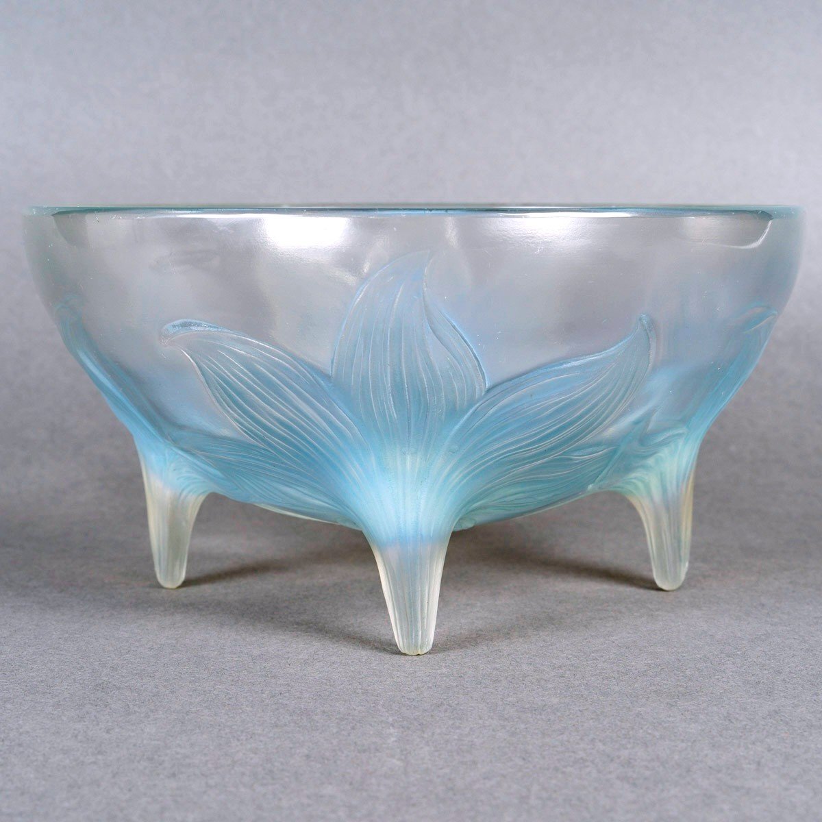 1924 René Lalique - Bowl Lys Lily Opalescent Glass With Blue Patina-photo-3