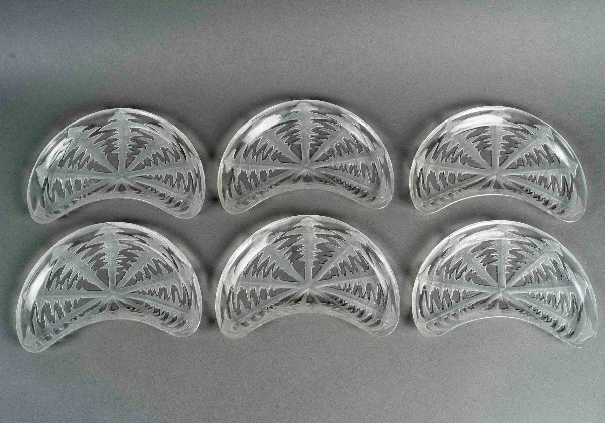 1924 Rene Lalique - 6 Salad Crescent Plates Pissenlit Dandelion Glass 