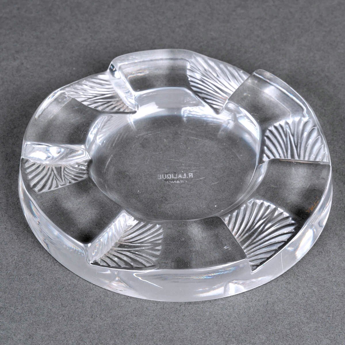 1928 René Lalique - Art Deco Ashtray Cuba Clear Glass -photo-3