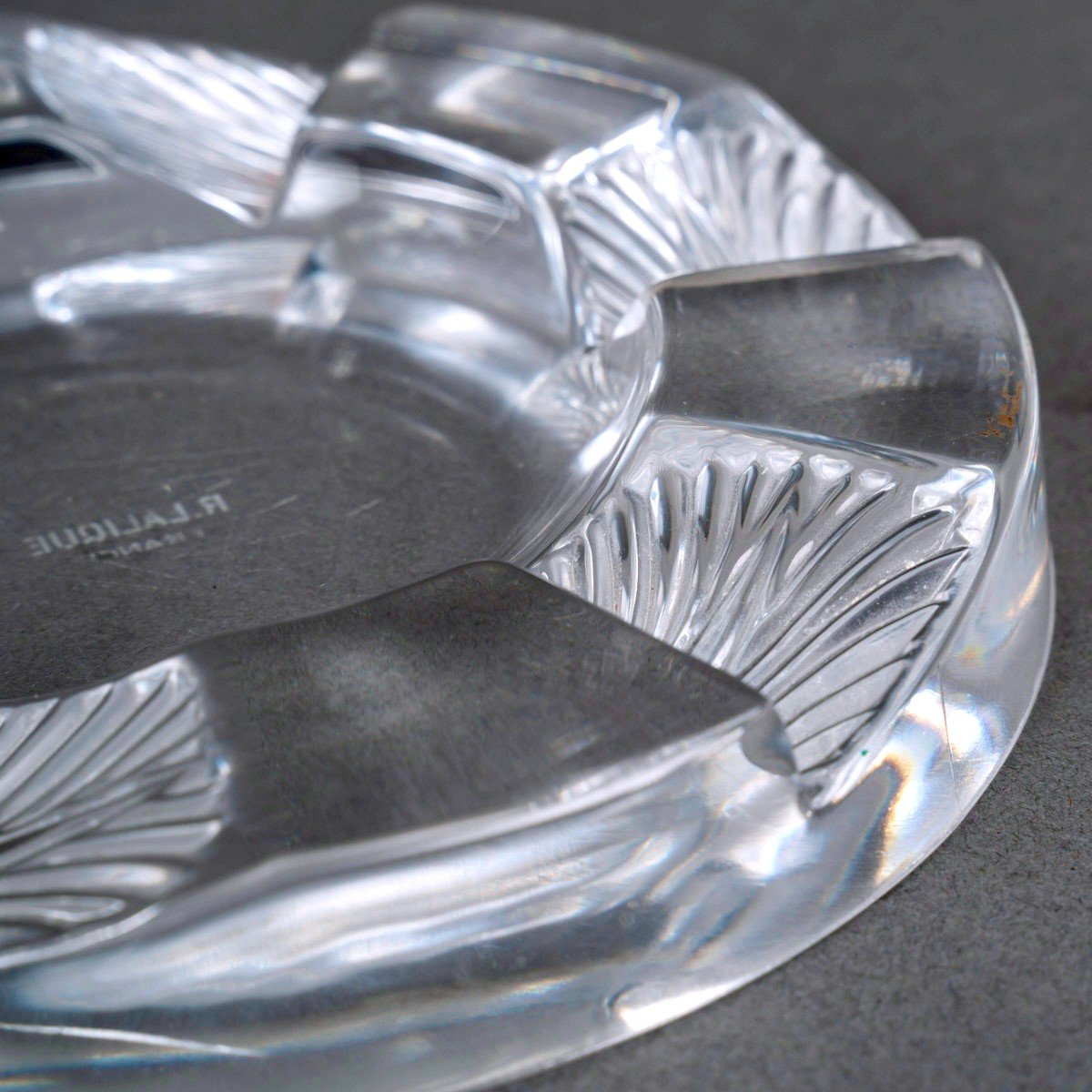 1928 René Lalique - Art Deco Ashtray Cuba Clear Glass -photo-1