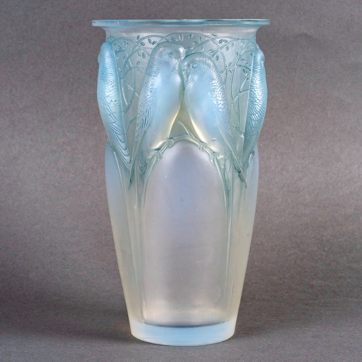 1924 René Lalique - Vase Ceylan Opalescent Glass With Blue Patina