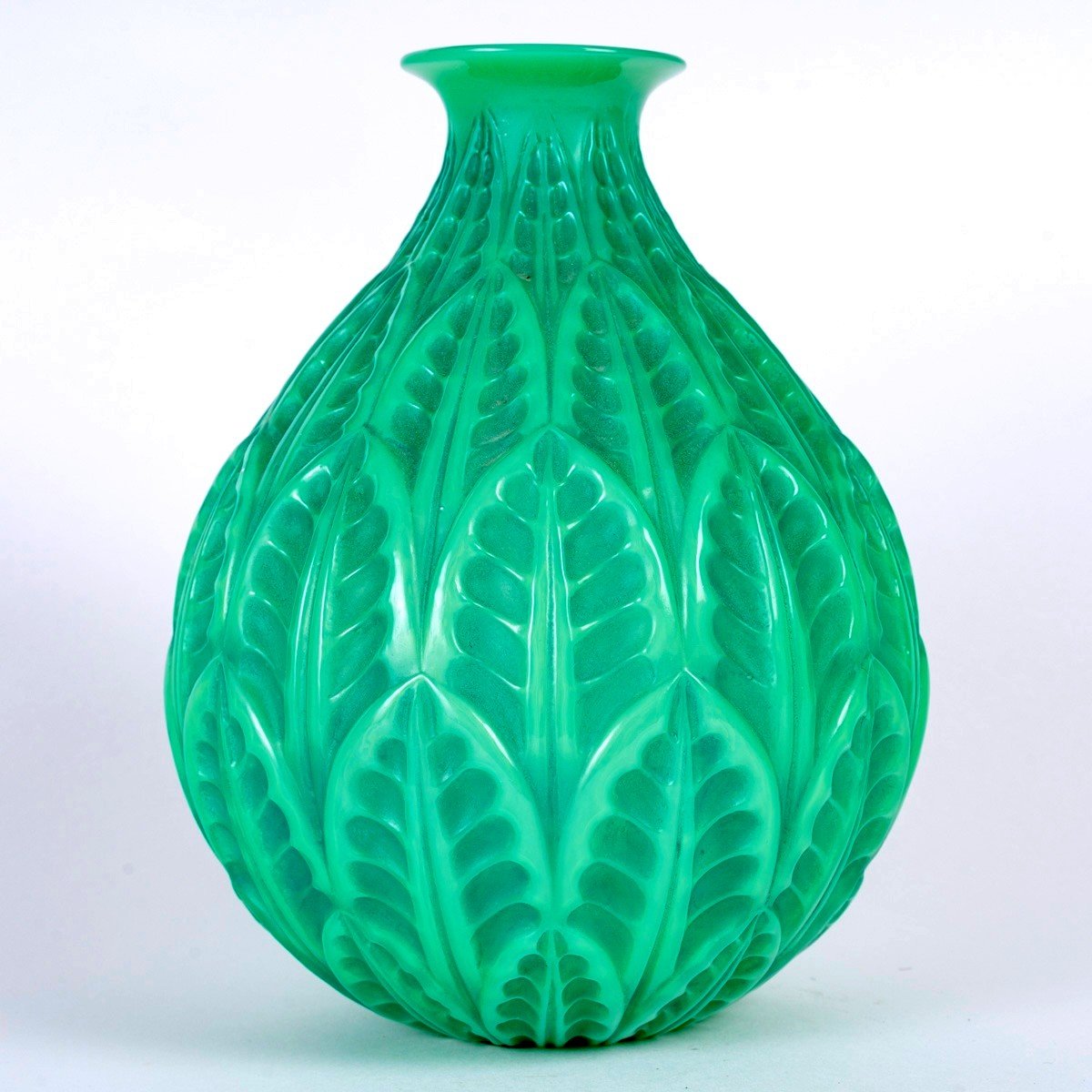 1924 René Lalique - Vase Malesherbes Cased Jade Green Glass With Green Patina