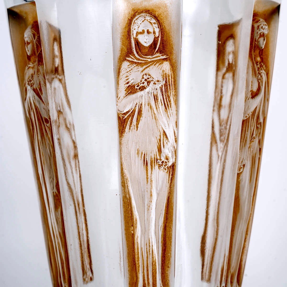 1912 René Lalique - Vase Gobelet Six Figurines Glass With Sepia Patina-photo-4