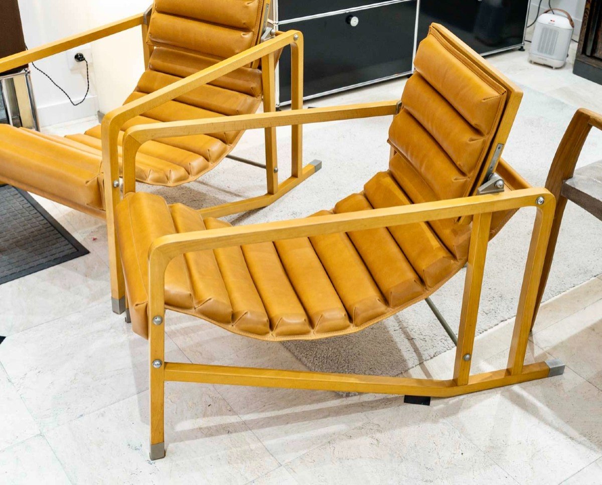 Eileen Gray - Ecart International - Paire De Transats Cuir Gold Et Bois Naturel-photo-3