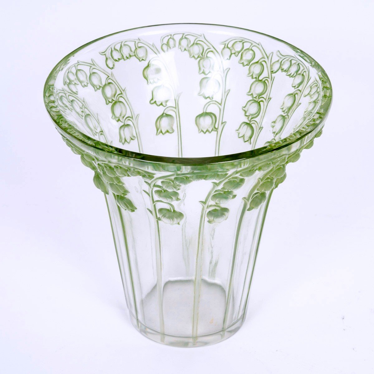 1939 René Lalique - Vase Muguet Verre Blanc Patiné Vert-photo-3