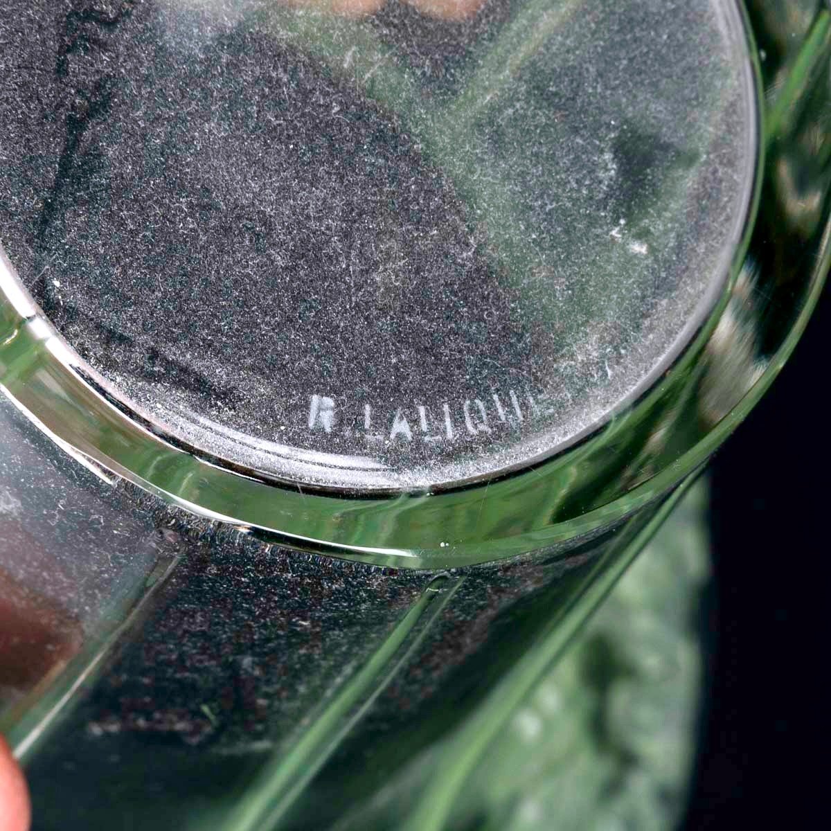 1939 René Lalique - Vase Muguet Verre Blanc Patiné Vert-photo-1