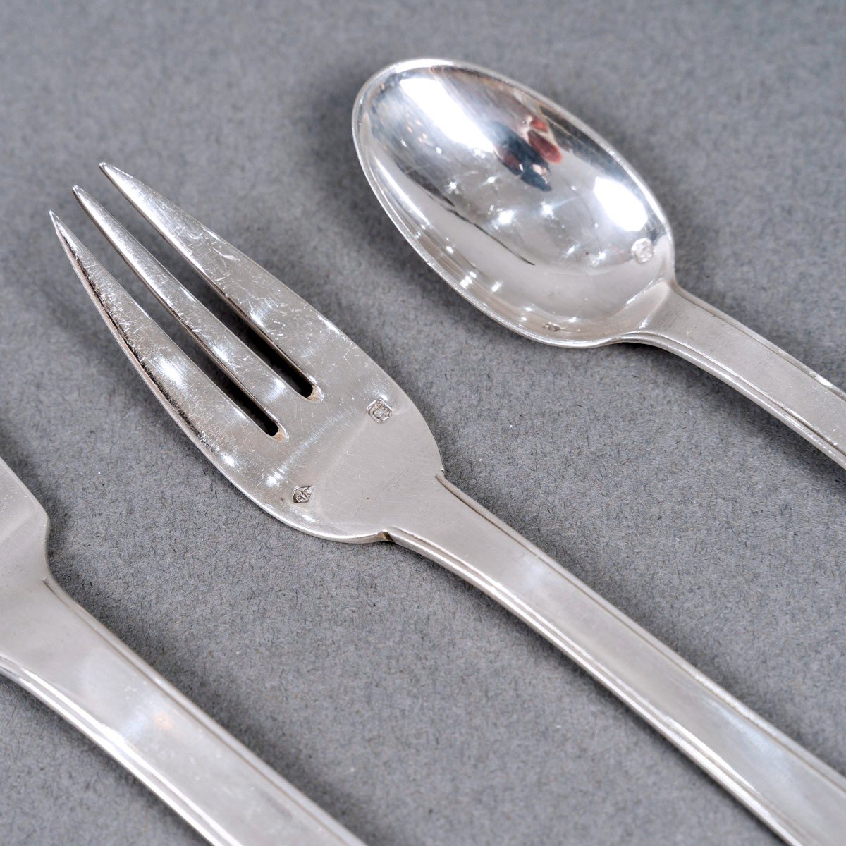 Jean E. Puiforcat - Cutlery Flatware Set Dinard Papyrus Sterling Silver - 131 Pieces-photo-2