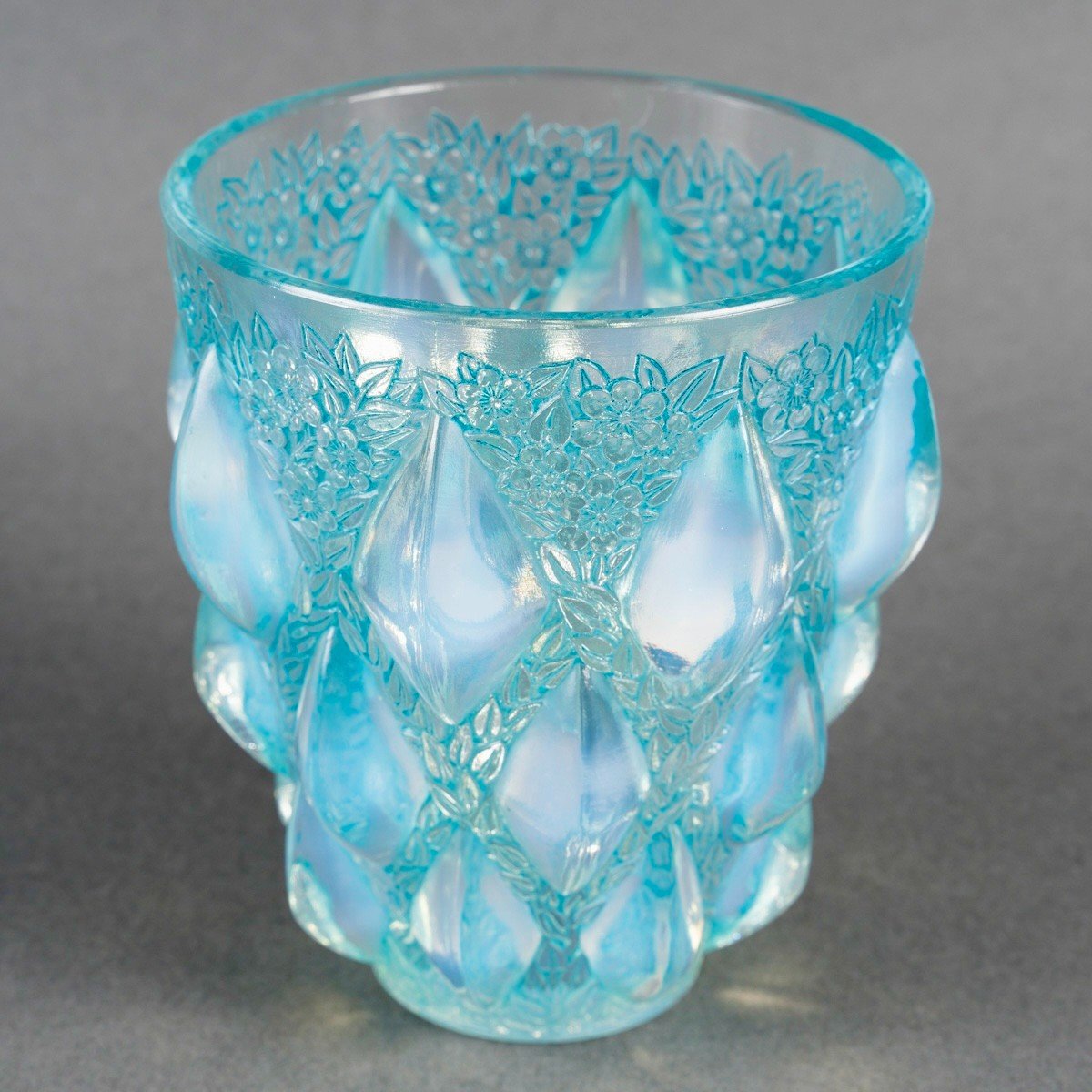 1927 René Lalique - Vase Rampillon Verre Opalescent Patiné Bleu-photo-3