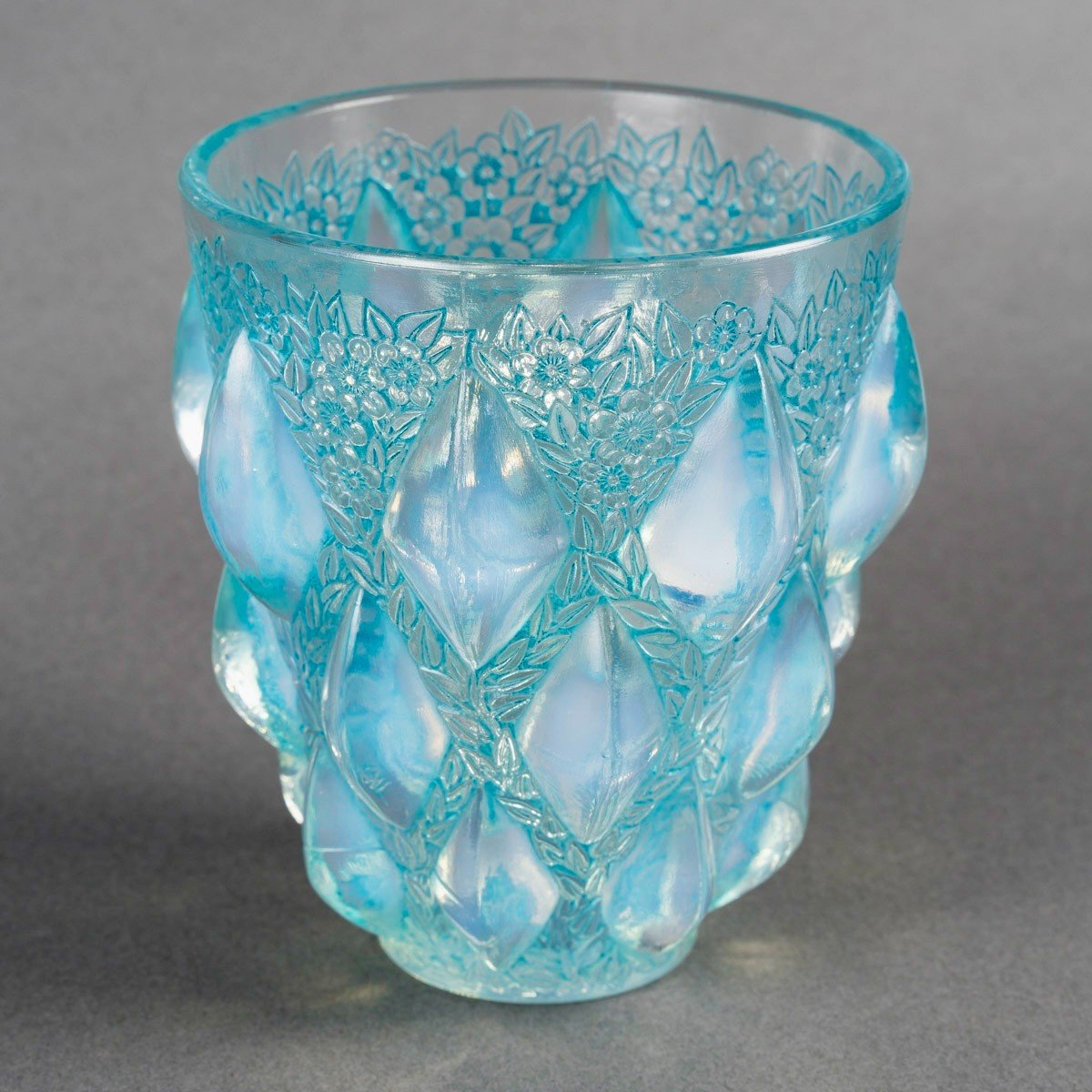 1927 René Lalique - Vase Rampillon Verre Opalescent Patiné Bleu-photo-4