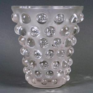1934 René Lalique - Vase Bammako Glass