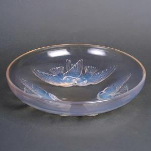1928 René Lalique - Bowl Nonnettes Opalescent Glass 