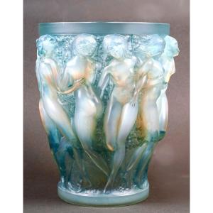 1927 René Lalique - Vase Bacchantes Verre Opalescent Patiné Bleu