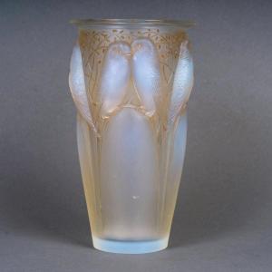 1924 René Lalique - Vase Ceylan Verre Opalescent Patiné Sépia