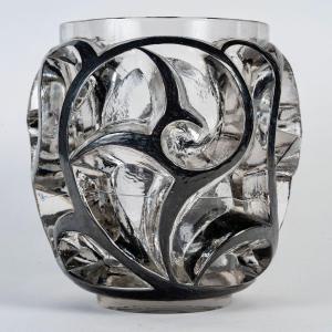 1926 René Lalique - Vase Tourbillons Verre Blanc Emaillé Noir