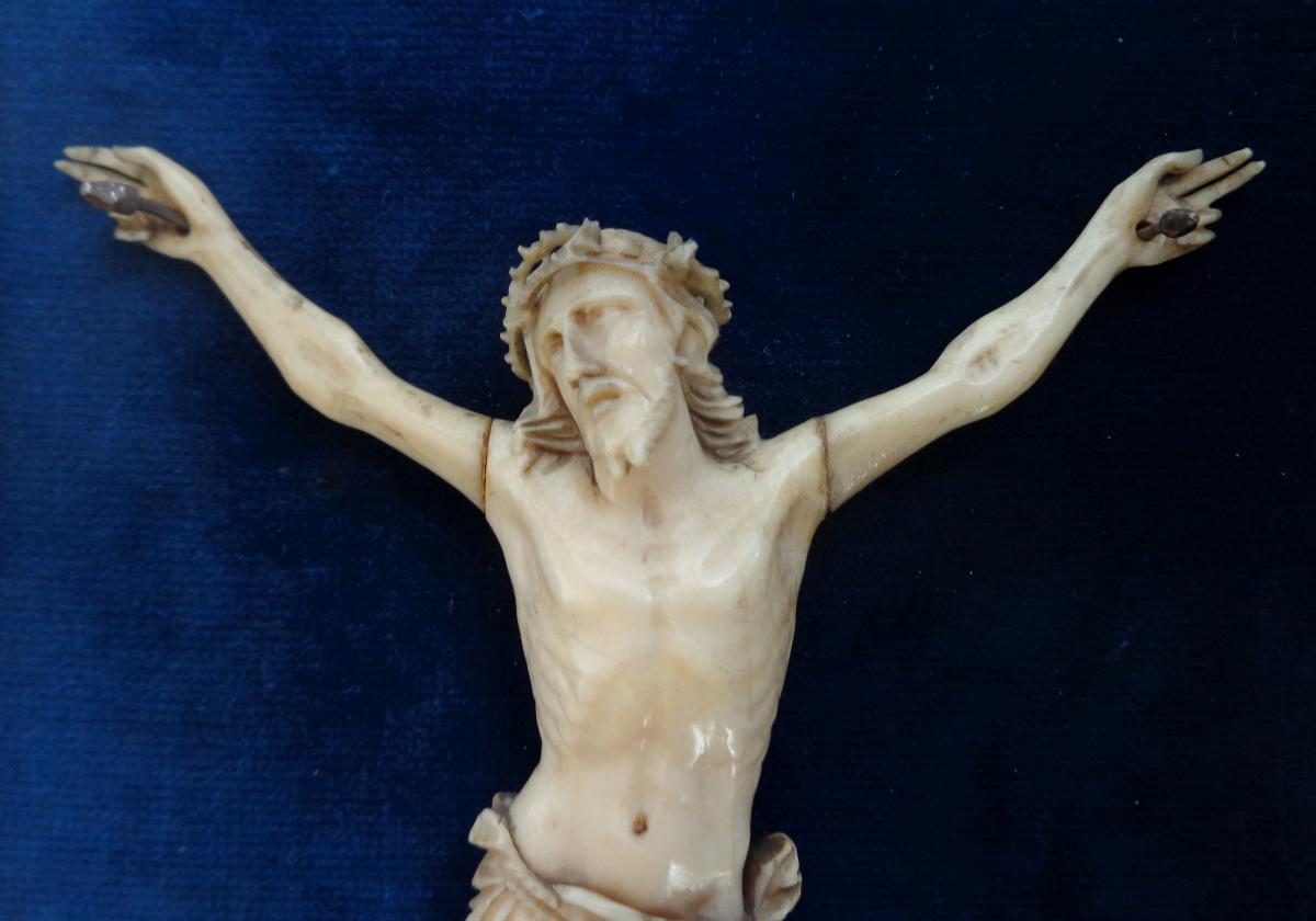 Crucifix Sculpté - Cadre Doré - Fin18ème - Dim 41 X 25 Formant Bénitier-photo-2
