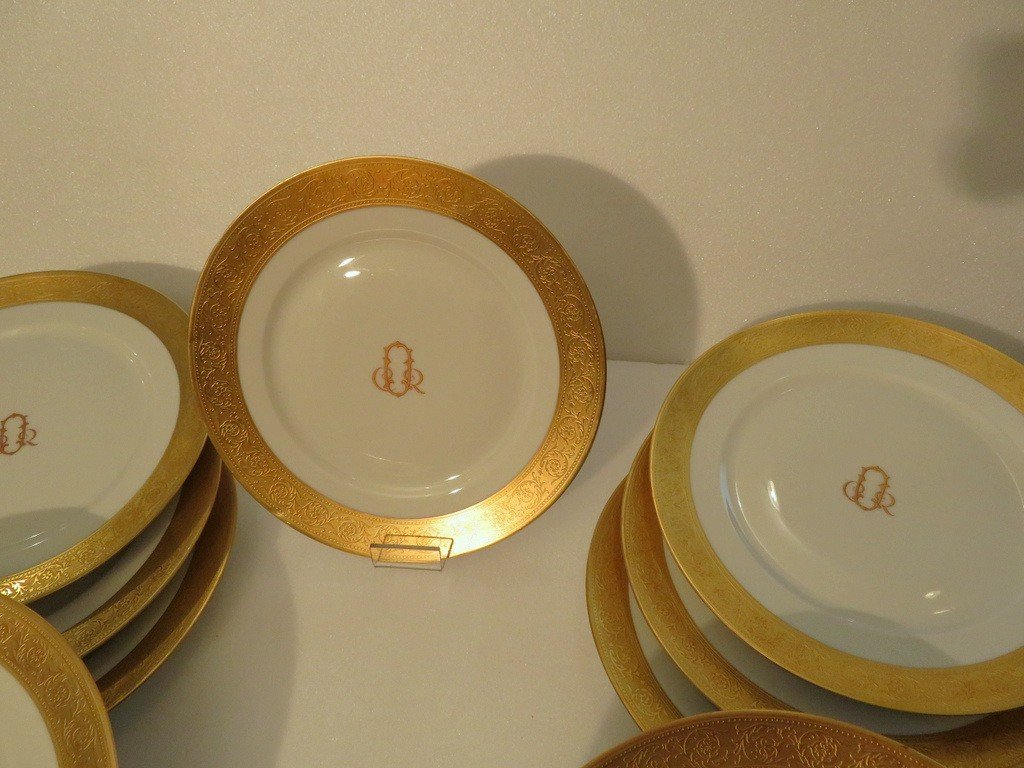 Haviland Dinner Set  12 Plates And 2 Dishes In Limoges Porcelain Thistle Gold Monogrammed Cor-photo-1