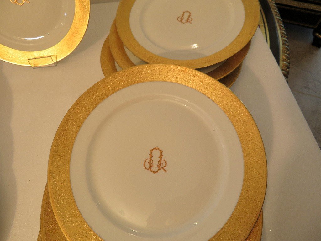 Haviland Dinner Set  12 Plates And 2 Dishes In Limoges Porcelain Thistle Gold Monogrammed Cor-photo-3