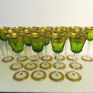 1 Roemer Verre à Vin d'Alsace Couleur Chartreuse En Saint Louis Thistle Or Cristal Signé