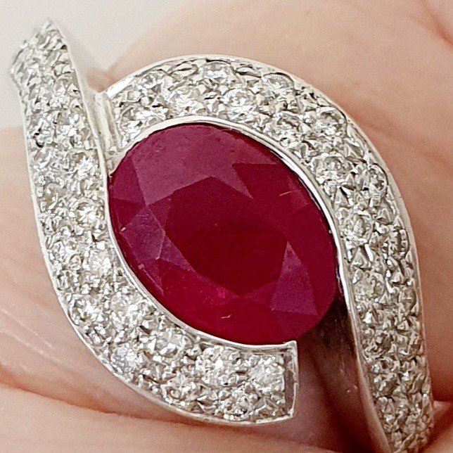 BAGUE OR BLANC RUBIS et DIAMANTS BRILLANTES-photo-4