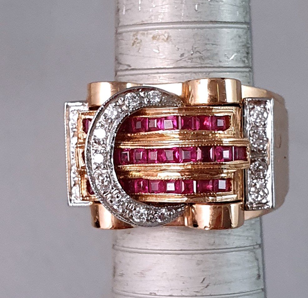 BAGUE CEINTURE OR JAUNE et BLANC - DIAMANTS - RUBIS CALIBRÉS STYLE 1940/1948-photo-5