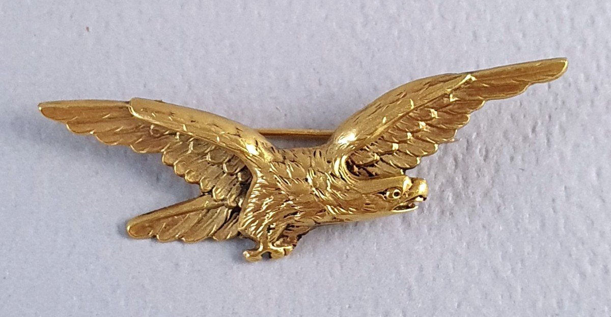 BROCHE OR JAUNE 750°/°°  "AIGLE"