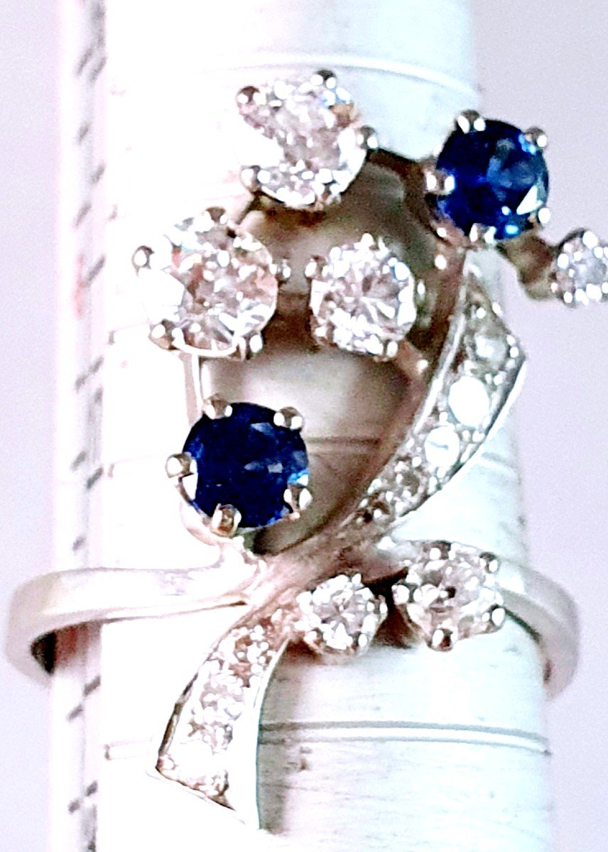 750°/°° White Gold Ring Set With Fine Sapphires And Brilliant Diamonds - 1970s Period-photo-2