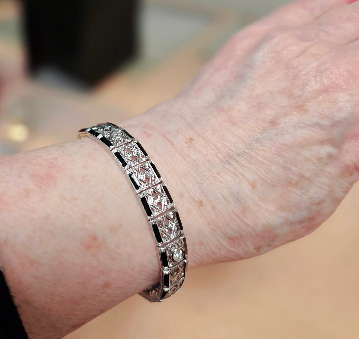 Articulated White Gold Diamond And Black Enamel Bangle Bracelet - Art Deco Style-photo-4