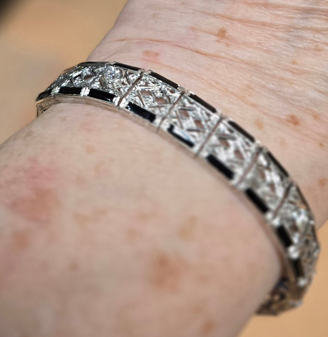 Articulated White Gold Diamond And Black Enamel Bangle Bracelet - Art Deco Style-photo-5