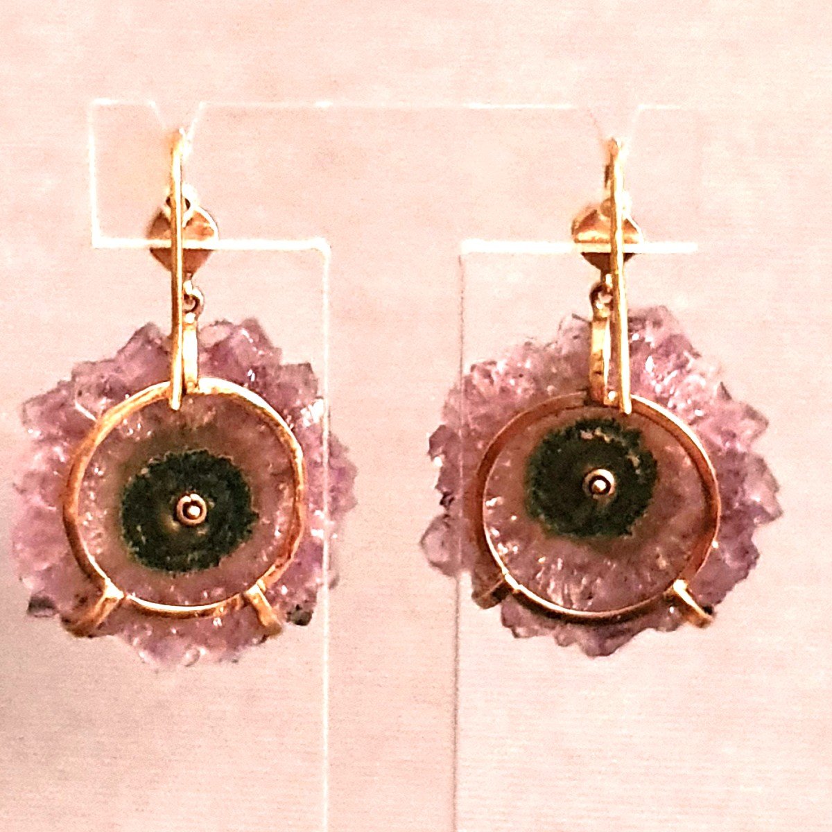 Earrings In Yellow Gold With A Slide Of Amethyst Geode-photo-2