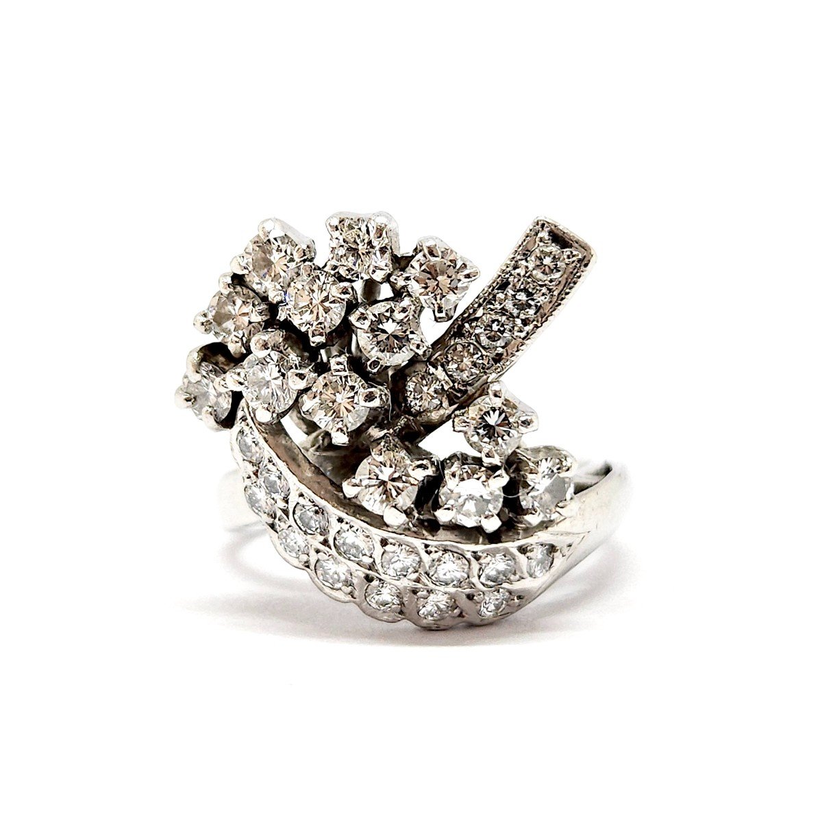 Used platinum hot sale diamond rings