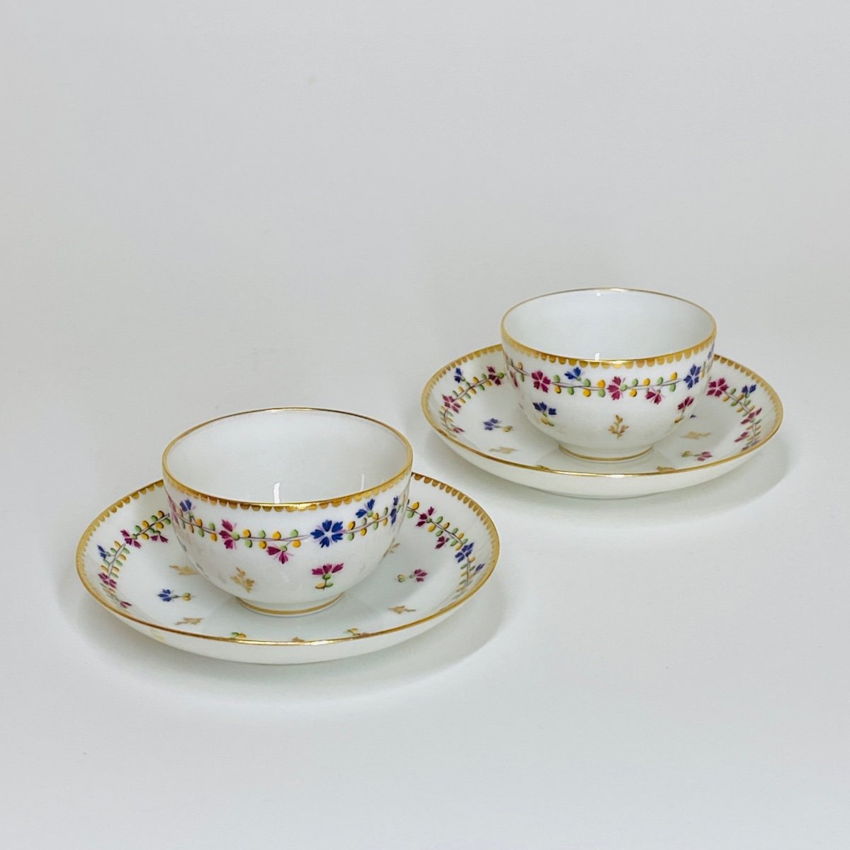 Nyon - Pair Of Cups Decorated With Cornflowers - Eighteenth Century-photo-2