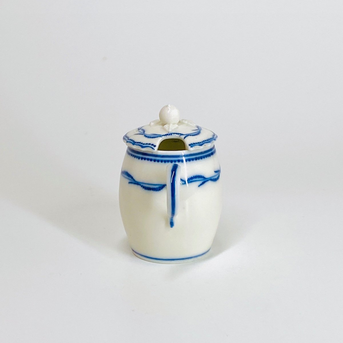 Arras Soft Porcelain Mustard Pot - Eighteenth Century-photo-4