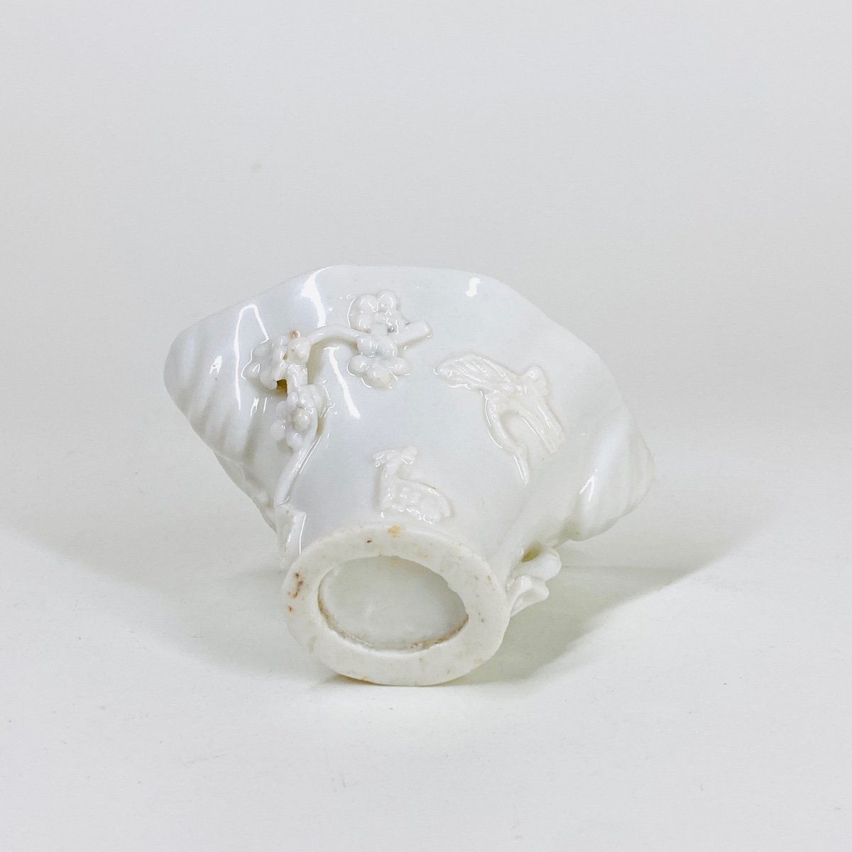 Libatory Cup In "blanc De Chine" Porcelain - Kangxi Period (1662-1722)-photo-5