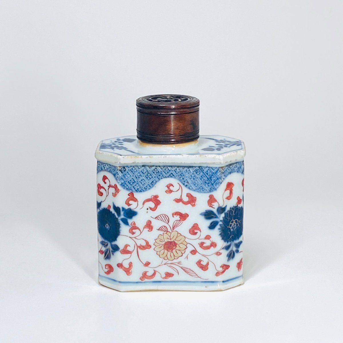 China - Imari Decorated Tea Bottle - Kangxi Period (1662-1722)-photo-3